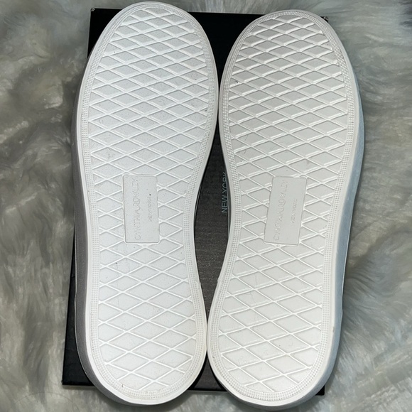 🆕 Cynthia Rowley Dog Printed Canvas Sneakers In White Size 8 - Picture 5 of 10
